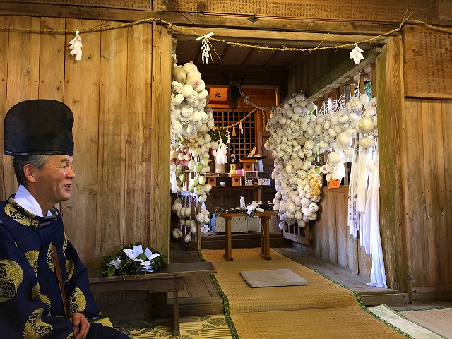おっぱい祭りで有名になった潮神社